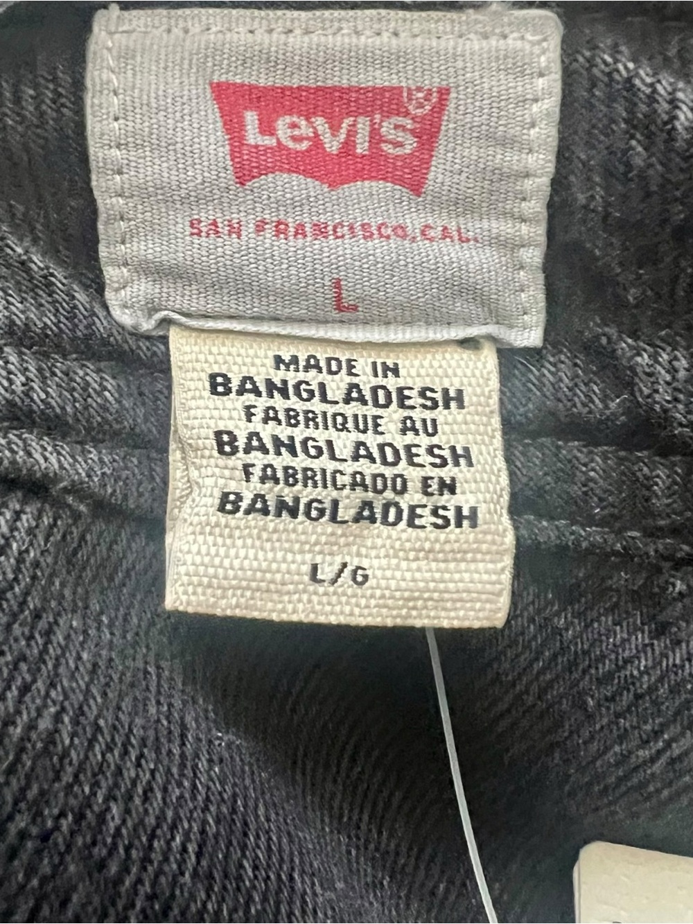 Levi's Black Denim Button-Front Crop Top with Stud Accent - Picture 4 of 4